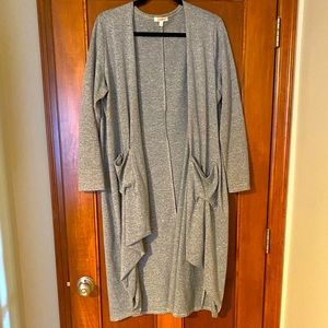 Heathered Grey LuLaRoe Sarah Sweater